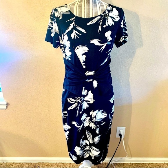 NWT VfEmage Dress Med Black White Floral Short Sleeve Black Bow at Waist Midi - Picture 1 of 16